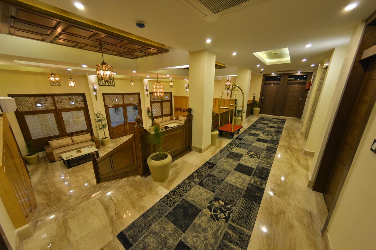 Hotel Royal Heritage Srīnagar Dış mekan fotoğraf