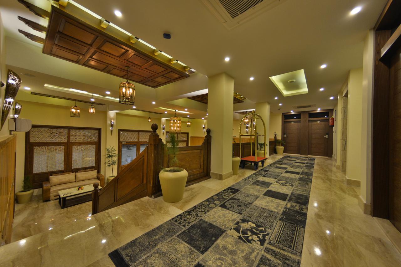 Hotel Royal Heritage Srīnagar Dış mekan fotoğraf